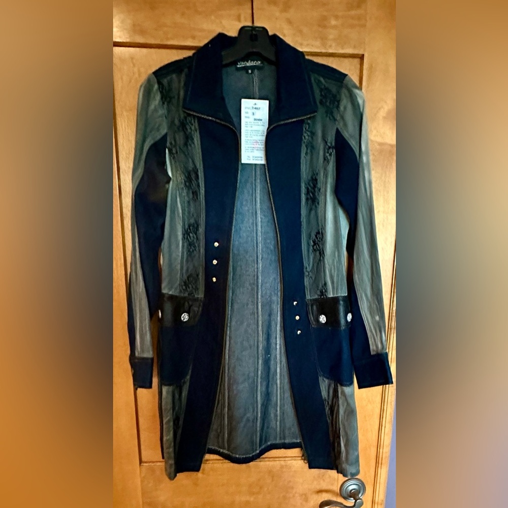 Vandana’s  Black and Gray Trench Coat Fitted Silhouette - Small